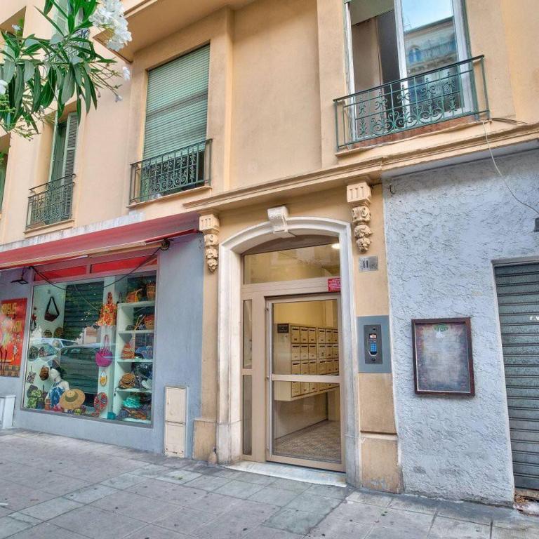 Nidusudest - Spacieux appartement - Appartement 3 Chambres - 18