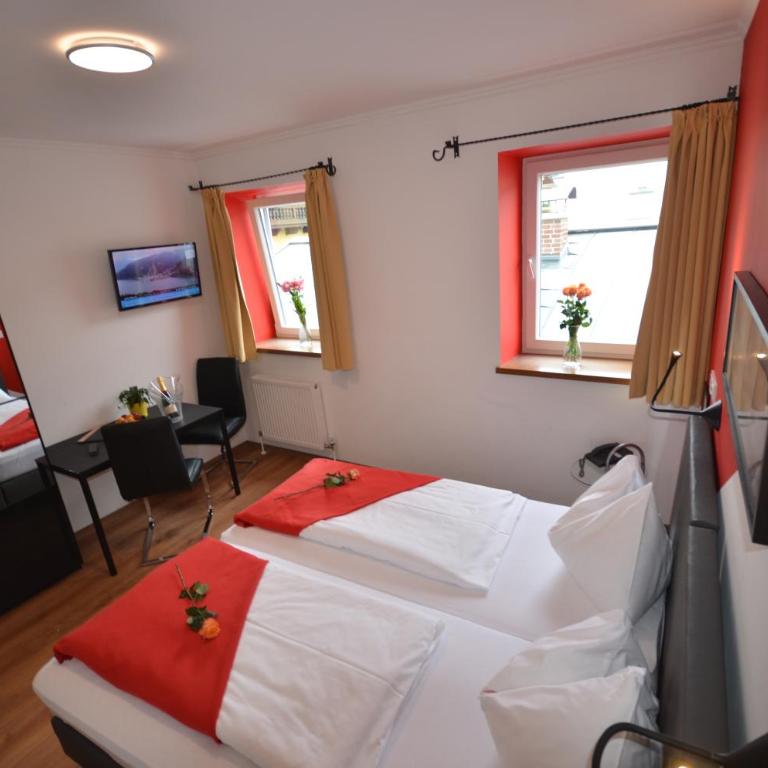 Hotel Traube - Familienzimmer (2 Erwachsene + 2 Kinder) - 2