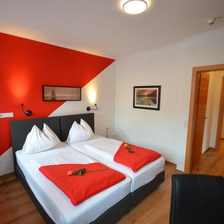 Hotel Traube - Familienzimmer (2 Erwachsene + 2 Kinder) - 3