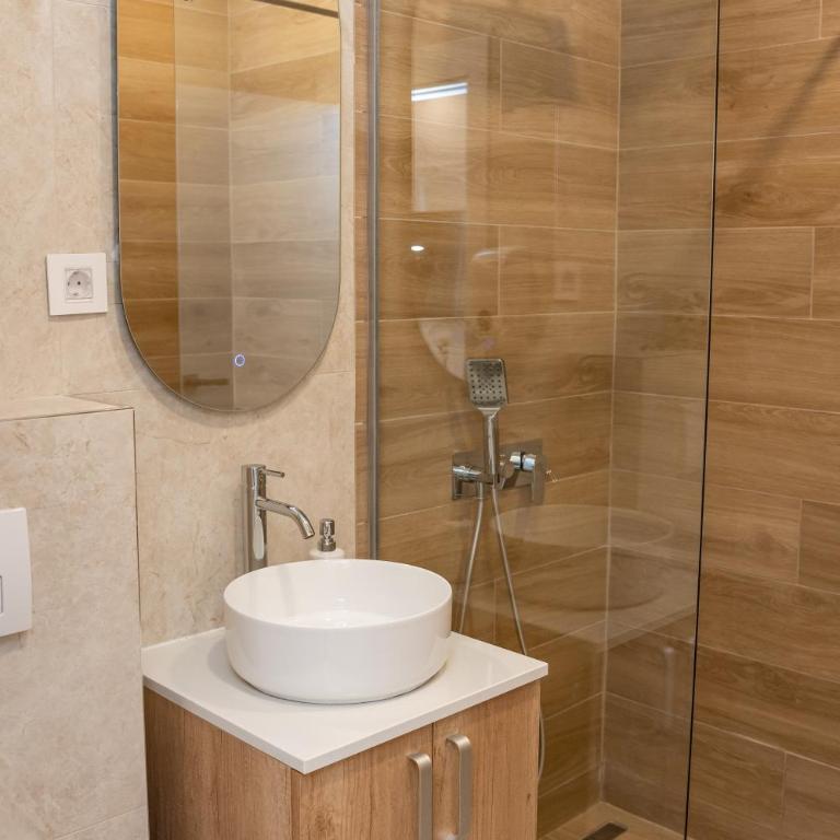 SINFONIA LUX - Apartment with Balcony - 11