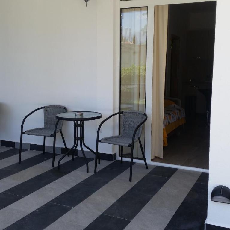 Apartments Bojanovic - Studio sa Balkonom - 1