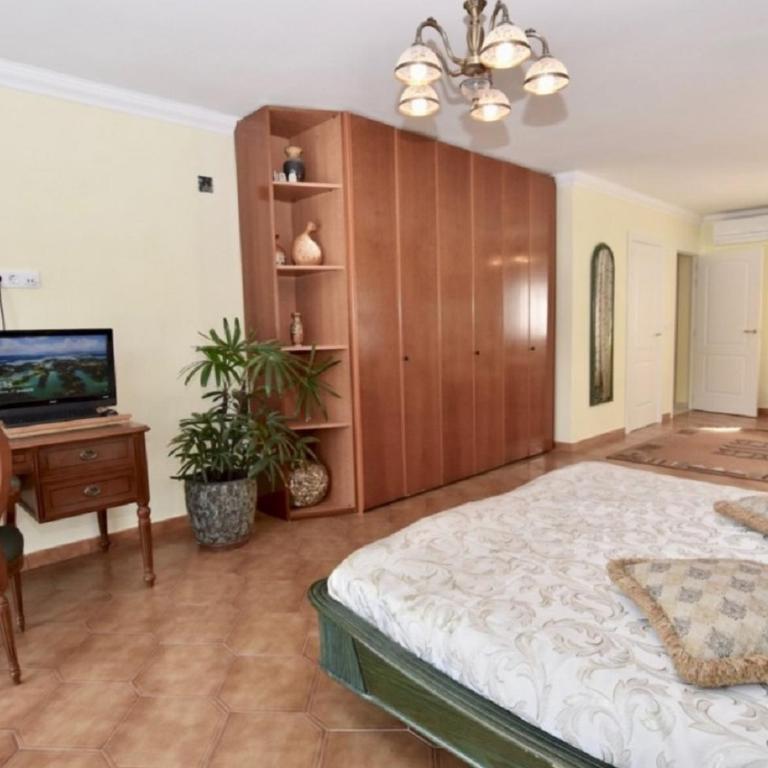 "VILLA VISTA JAVEA" - Habitaciones vacacionales - Habitación Superior con cama extragrande - 1