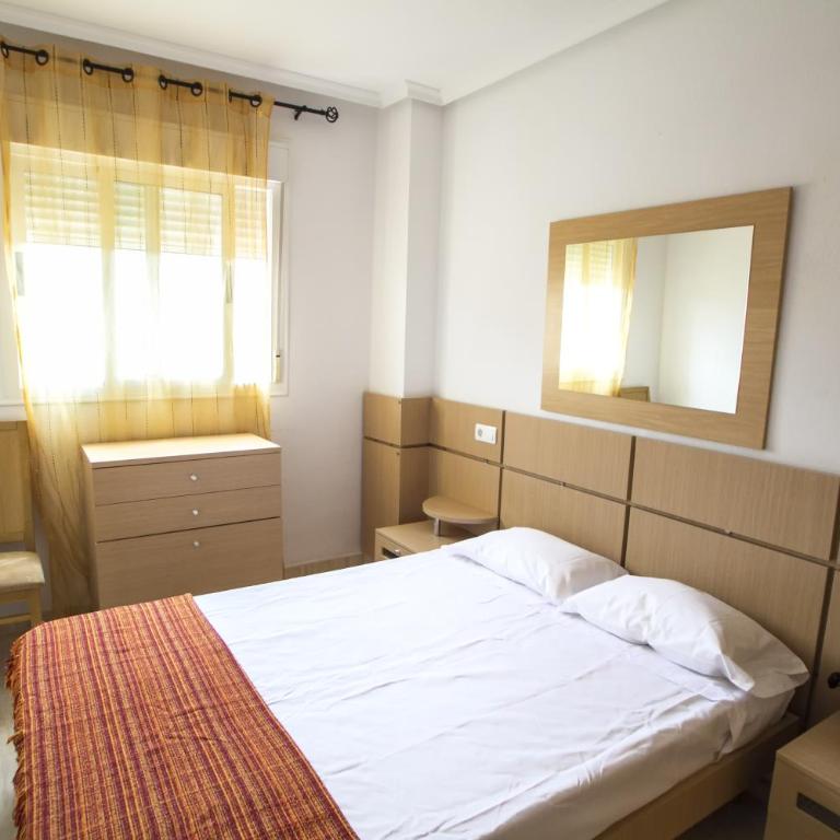Apartamentos Be Suites Mediterráneo - Apartamento Estándar con vistas laterales al mar - 17