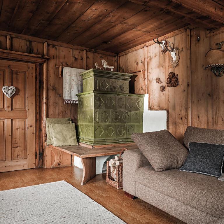 ASTER Boutique Hotel & Chalets - Alpines, historisches Chalet mit 4 Schlafzimmern, Whirlpool und eigenem Spa - 6