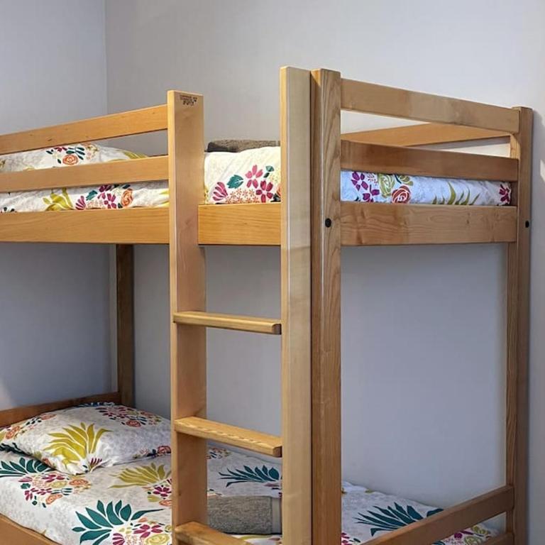 Appartement calme, climatisé 3min à pied de la mer - Appartement 2 Chambres - 22
