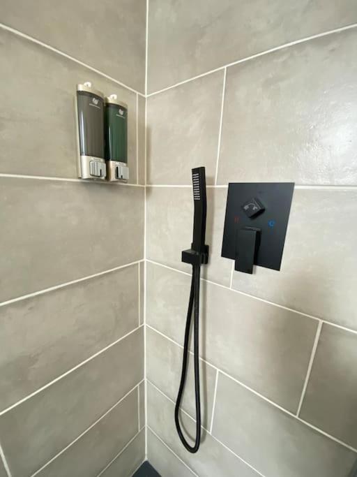 Comfy Suites with Wifi-Netflix - Appartamento con 2 Camere da Letto - 29