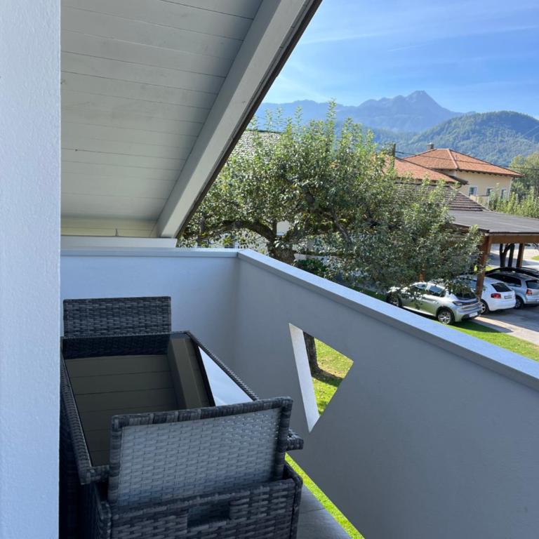 Das Bergl - Modernes Apartment mit Bergblick & Balkon nahe Wörthersee - Apartment mit Blick auf die Berge - 12