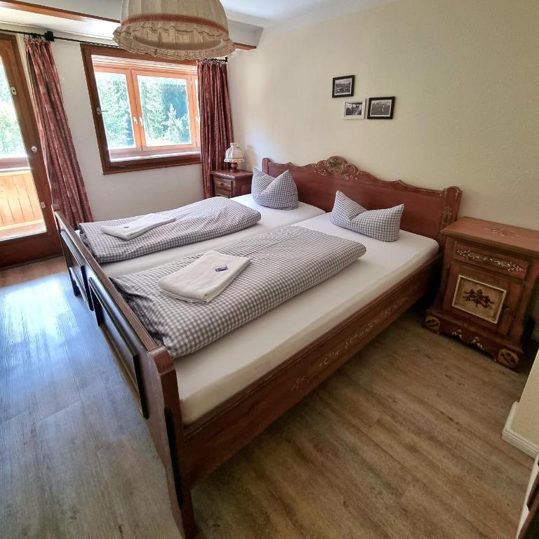 Berghotel Almagmach - Doppelzimmer mit eigenem Bad - 1