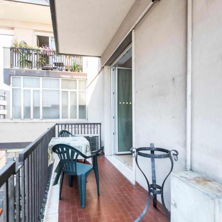 Galvani Apartment by Reasy&Busy - Appartamento con 2 Camere da Letto - 9