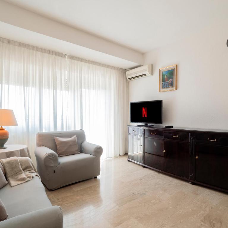 A/C - Pool - Parking [Metro B] - Appartamento con 2 Camere da Letto - 6