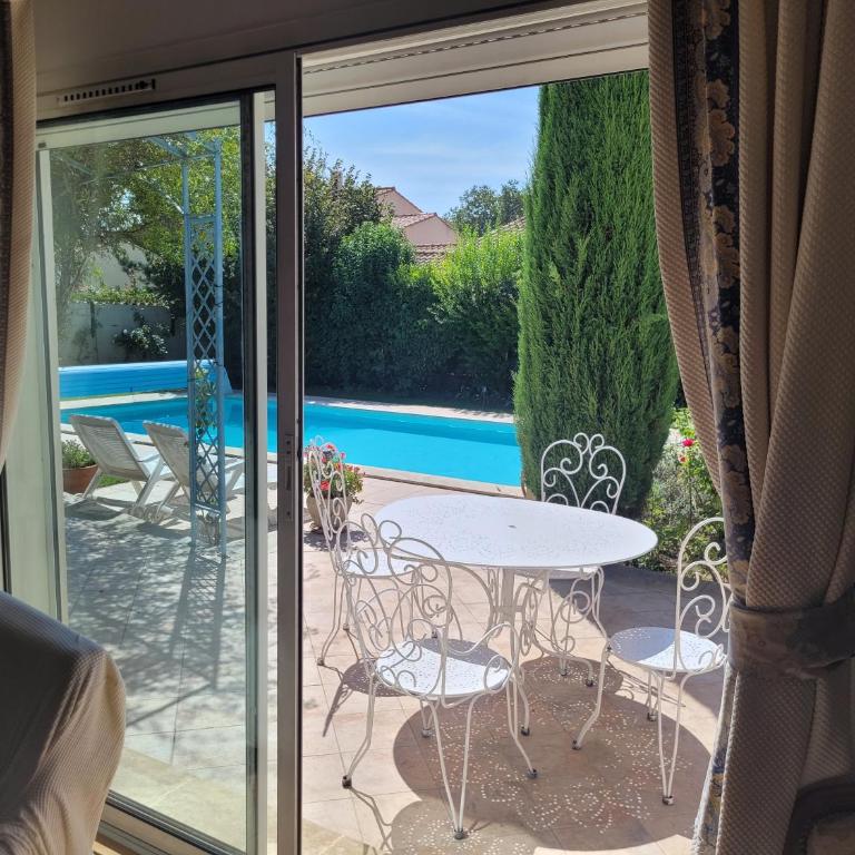 La Villa des Lavandes - A 300m du Centre, au calme, et au vert ! - Villa - 29