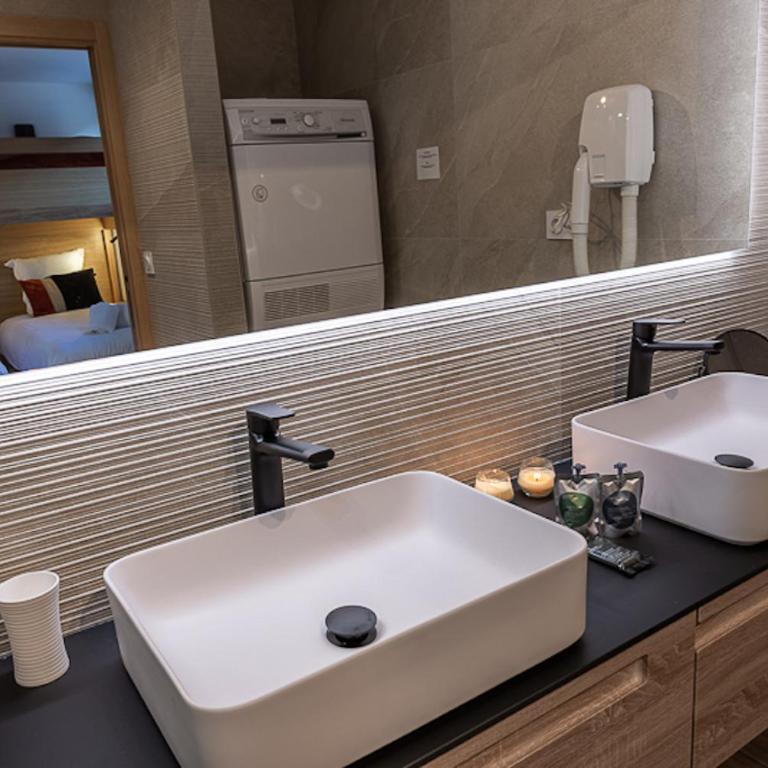 annecyhappylodge 5 * appartement indépendant RDCH chalet 5 pers vue lac jaccuzzi - Appartement 2 Chambres - 14