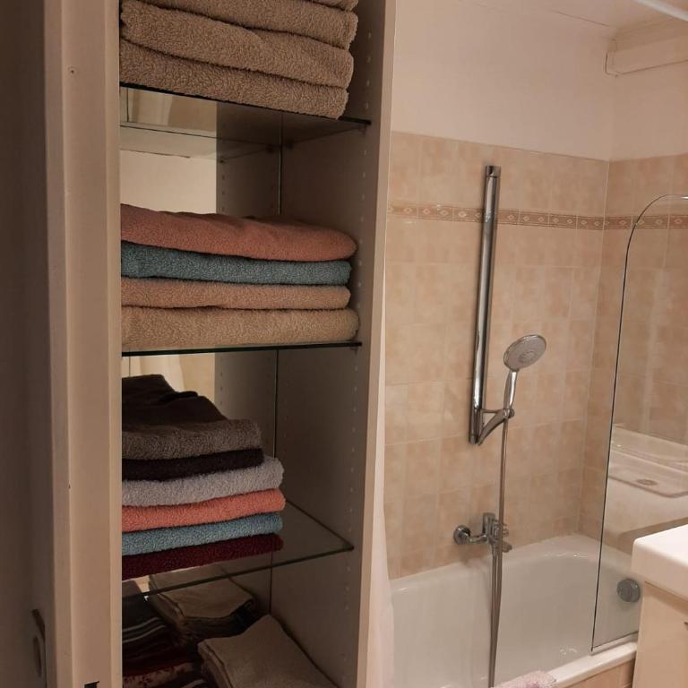 3P, Cannes, Domaine securise, Piscine, Tennis, Golf, 3 Etoiles - Appartement 2 Chambres - 20