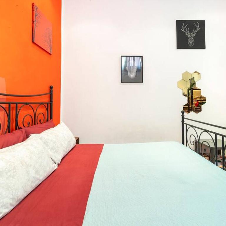Central and cozy loft with courtyard - Appartamento con 1 Camera da Letto - 12