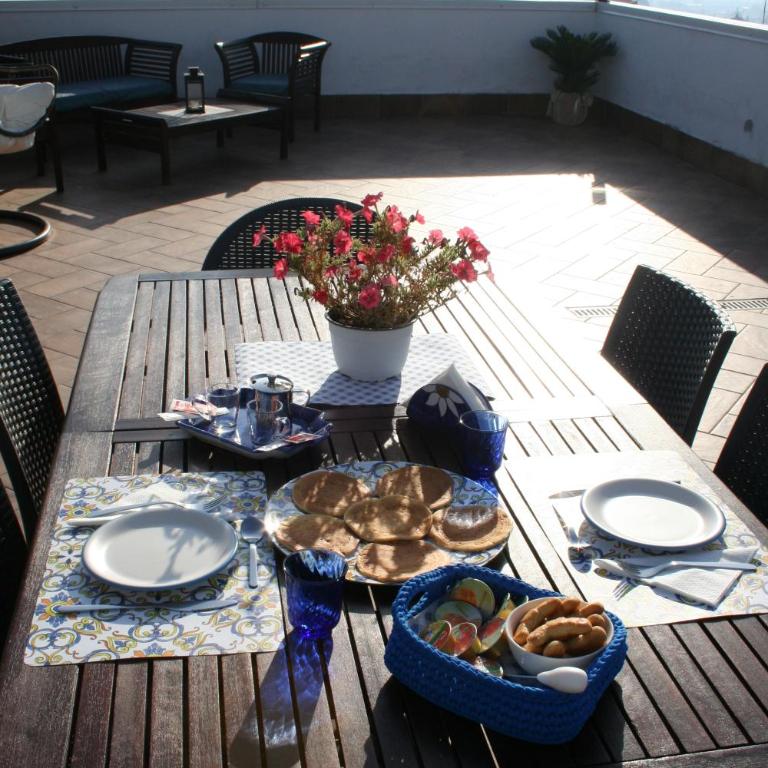 Home Napulè - Camera Deluxe (2 Adulti + 1 Bambino) - 14