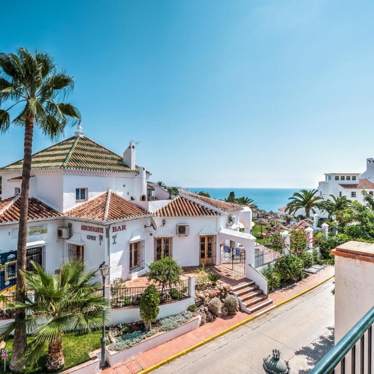 Stunning apartment at Burriana beach, Nerja - Apartamento de 2 dormitorios - 3