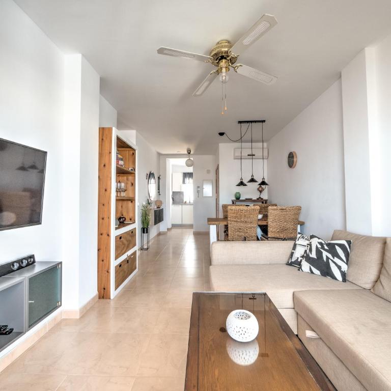 Stunning apartment at Burriana beach, Nerja - Apartamento de 2 dormitorios - 11