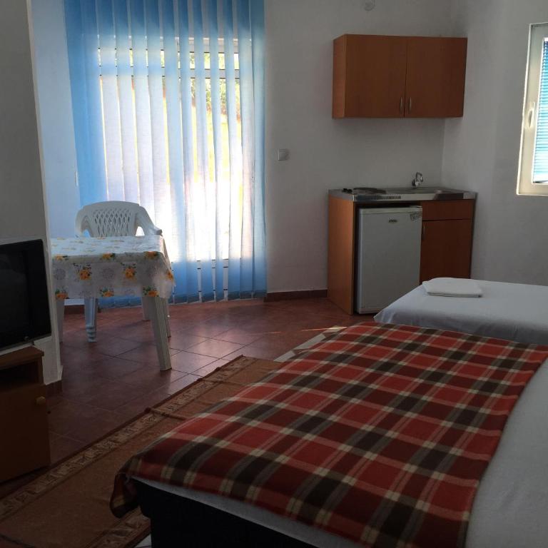 Apartments Delfin - Apartman s 1 Spavaćom Sobom i Balkonom - 6
