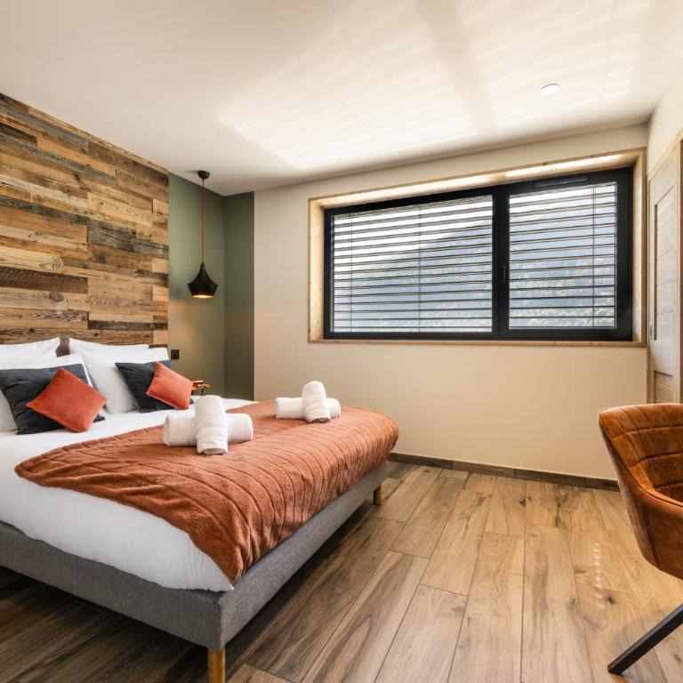 Chalet neuf, Jacuzzi, piscine privée mai-sept, pétanque, proche Paradiski - Chalet - 25