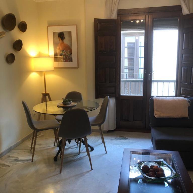 Centro ciudad y parking - Two-Bedroom Apartment - 4