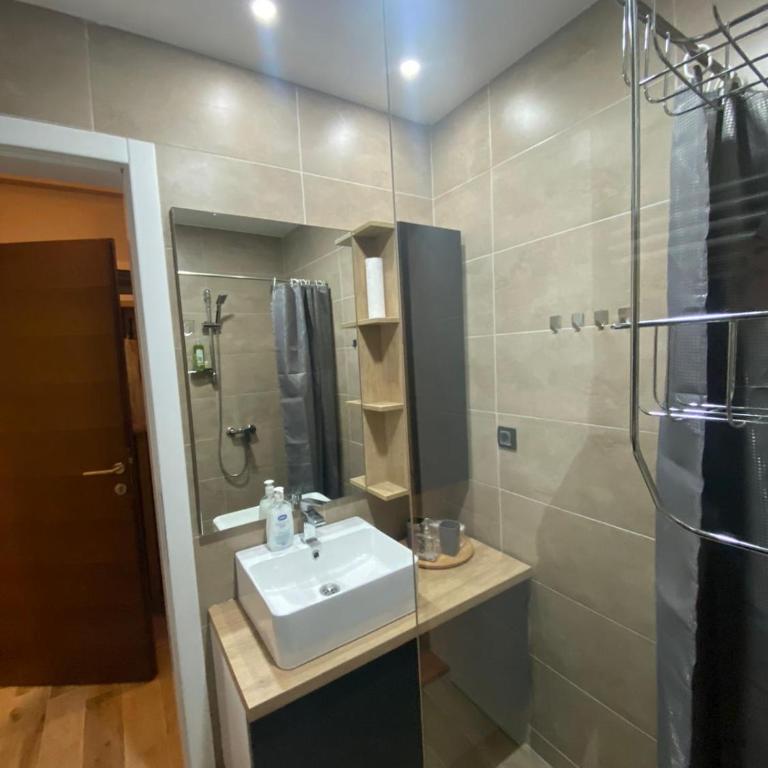 Lana Lux Milmari Resort - Deluxe Studio - 26