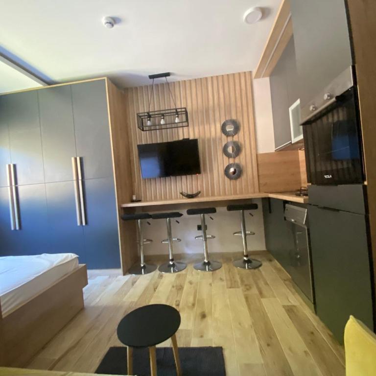 Lana Lux Milmari Resort - Deluxe Studio - 14