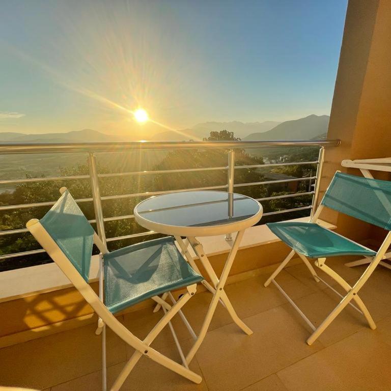 Sunset Vista Apartments - One-Bedroom Apartment - 8