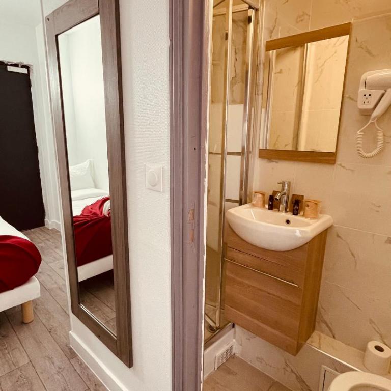 HOTEL LOUVAIN - Chambre Double - 14