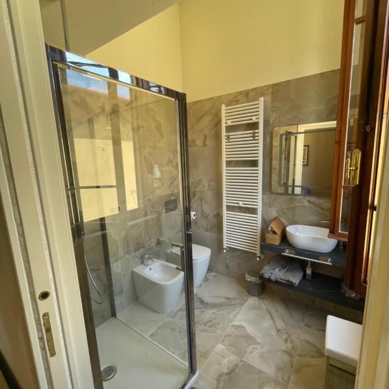 Villa Natalina B&B - Camera Matrimoniale con Bagno Privato - 5