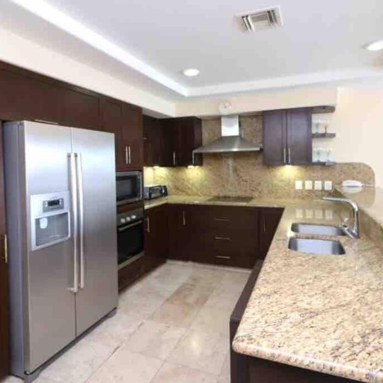 DEPARTAMENTO EN FRACC PRIVADO 200mts2 - Apartamento de 3 dormitorios - 19