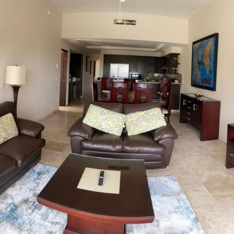 DEPARTAMENTO EN FRACC PRIVADO 200mts2 - Apartamento de 3 dormitorios - 25