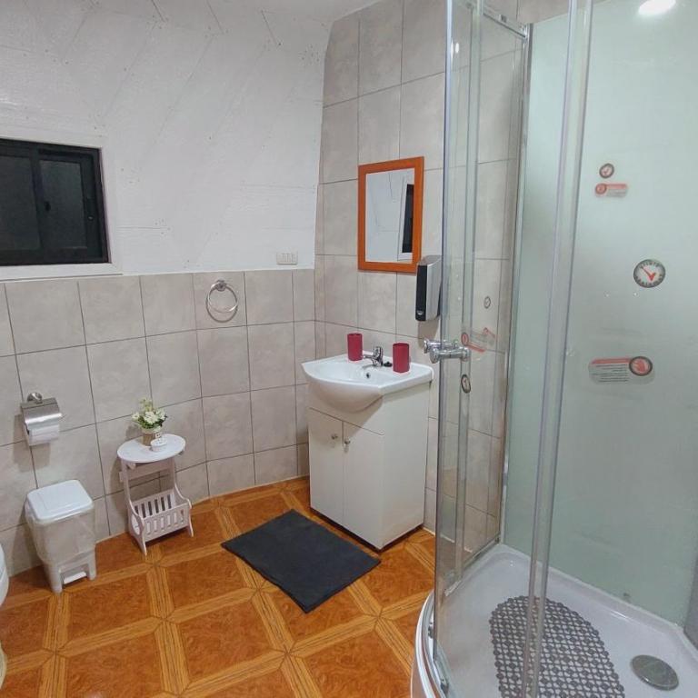 Domos Maran Lican Ray - Three-Bedroom House - 10