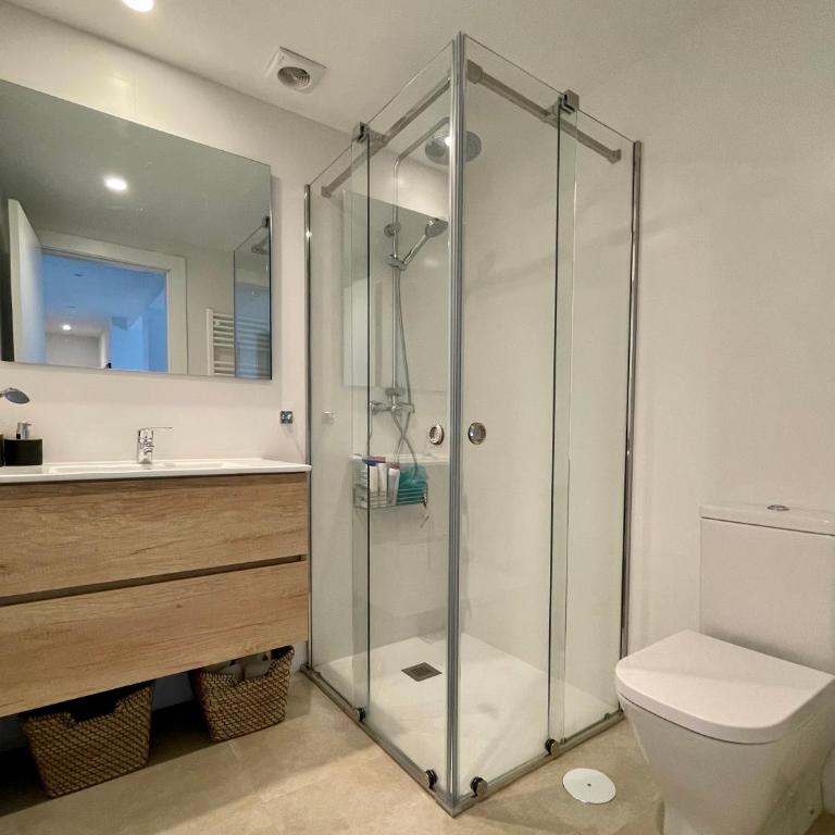 Piso de 2 habitaciones en centro, zona muy tranquila con playa a 2 min andando - Apartamento de 2 dormitorios - 12