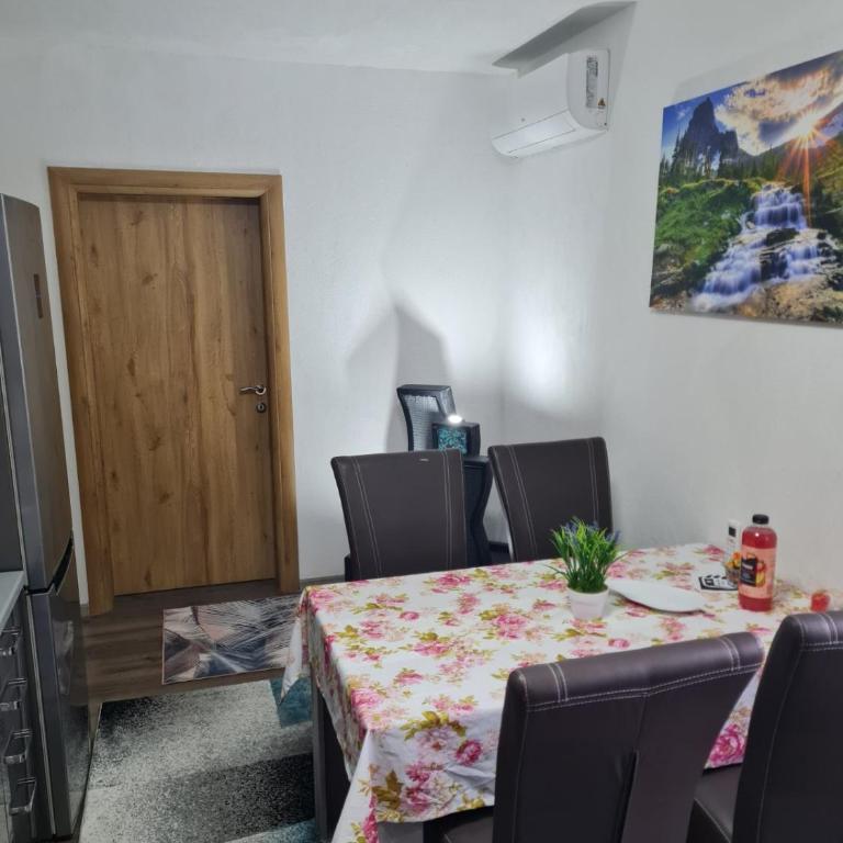 Apartmani Villas - Deluks Dvokrevetni Studio sa Bračnim Krevetom - 6
