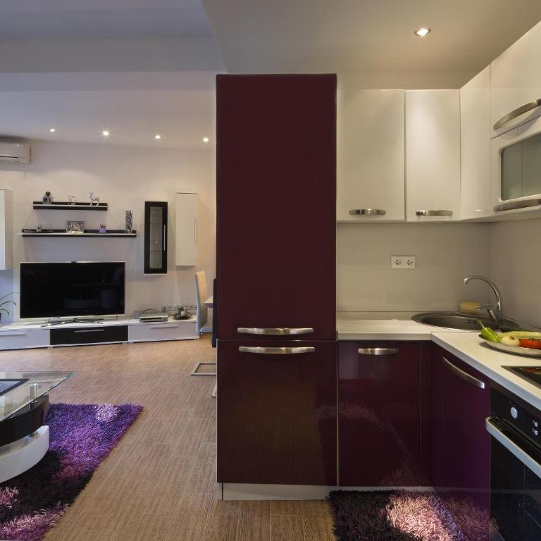 Montelux Apartments - Superior Apartment with Terrace and Jacuzzi - 28