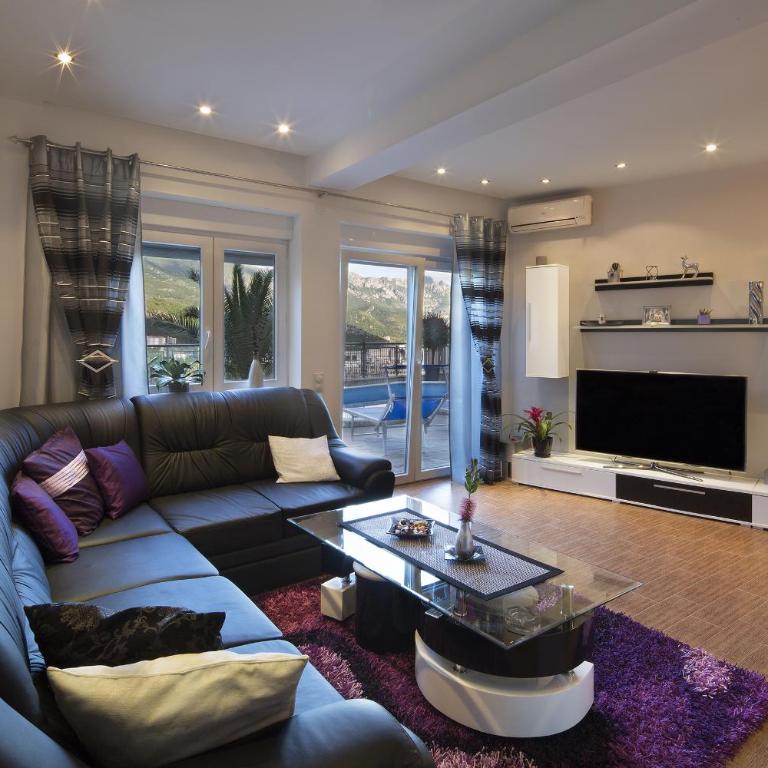 Montelux Apartments - Superior Apartment with Terrace and Jacuzzi - 26