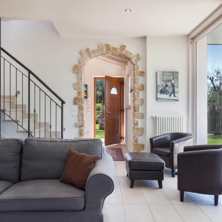 Villa Lisi With Pool - Villa con 4 Camere da Letto e Giardino Privato. - 8