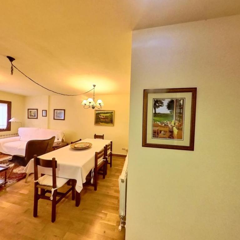 El Llano de Escarrilla - tucasaenlospirineos - Two-Bedroom Apartment - 10
