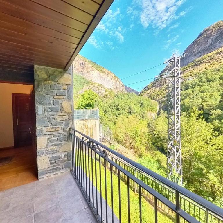 El Llano de Escarrilla - tucasaenlospirineos - Two-Bedroom Apartment - 13
