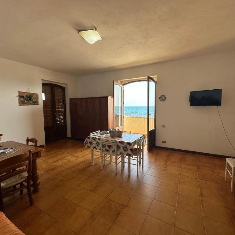 Lido Apartments - Apartment with Sea View - 5