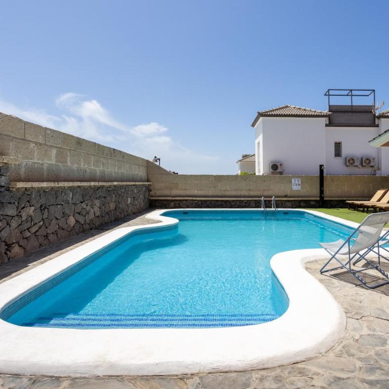 Villa Chloe Costa Adeje Tenerifesummervillas GIANT PRIVATE POOL 11 METERS LONG - Casa de 3 dormitorios - 8