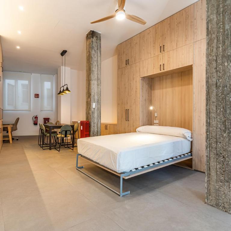 VR Palace Apartments - Apartment - 17