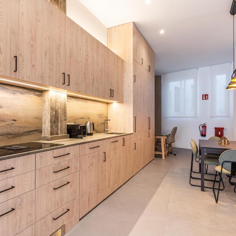 VR Palace Apartments - Apartment - 2