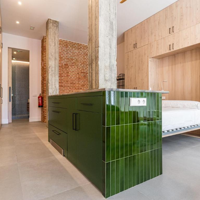 VR Palace Apartments - Studio - 12