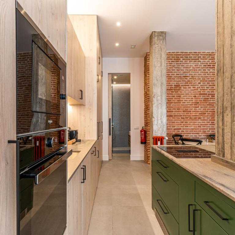 VR Palace Apartments - Studio - 2