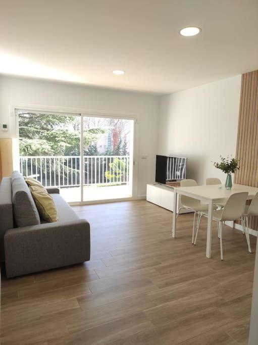 Apartamento Reformado con Aparcamiento. Playa 5min a pie. - Apartamento de 2 dormitorios - 1