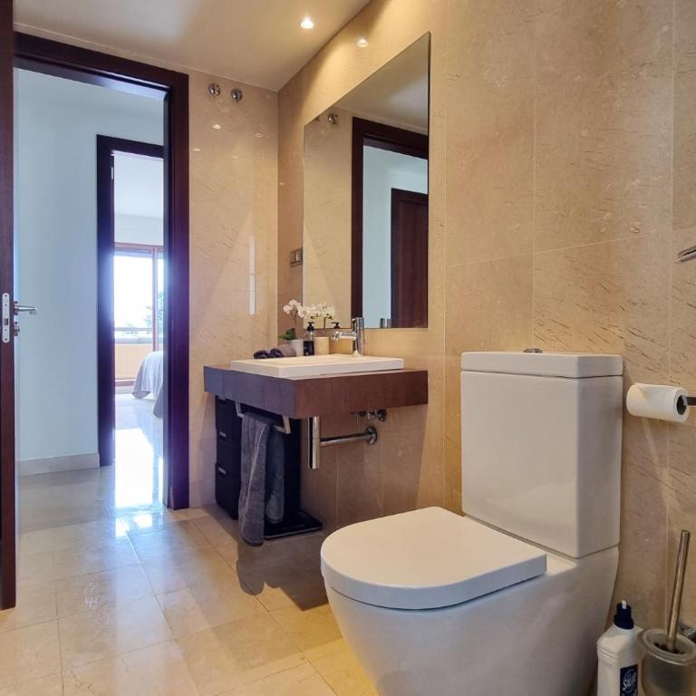 Luxury Penthouse in Medina Banus - Three-Bedroom Apartment - 8