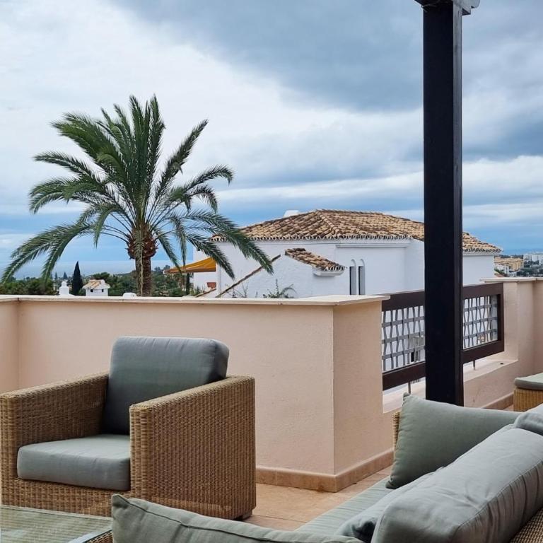 Luxury Penthouse in Medina Banus - Three-Bedroom Apartment - 18