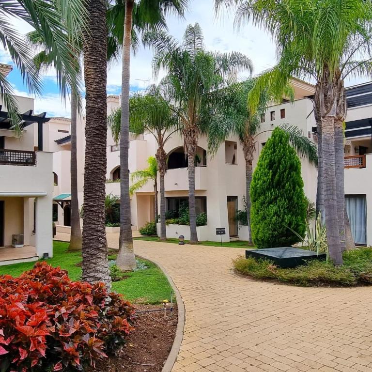 Luxury Penthouse in Medina Banus - Three-Bedroom Apartment - 20