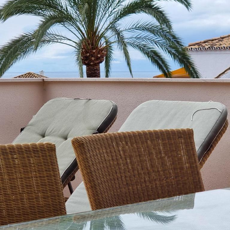 Luxury Penthouse in Medina Banus - Three-Bedroom Apartment - 34